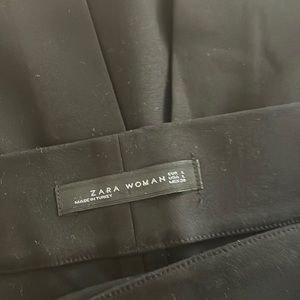 Zara  Black midi pencil skirt size L